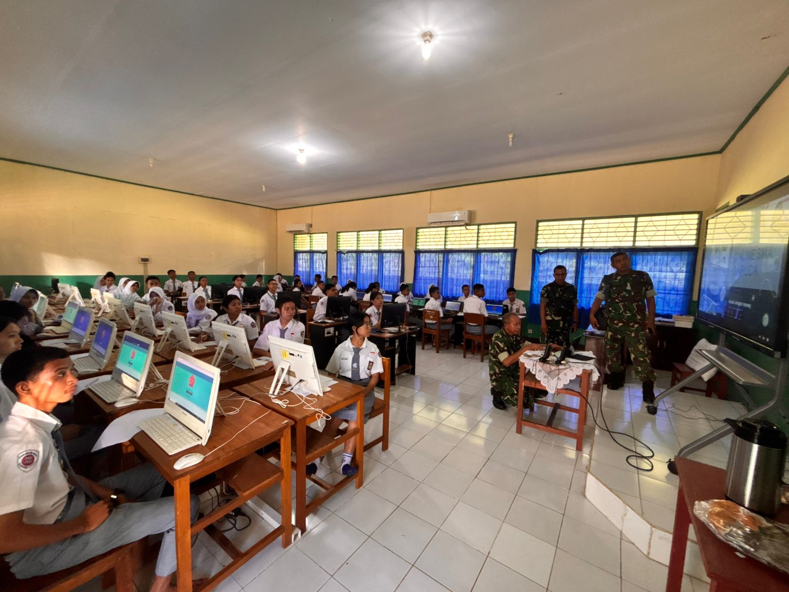 smansiwalimaambon